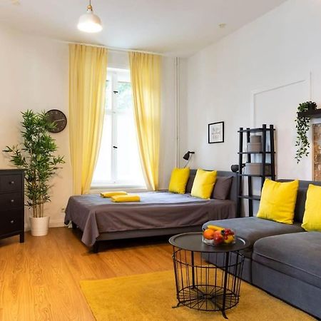 Shabby Chic Plus Self Checkin And Free Street Parking Berlín Exterior foto