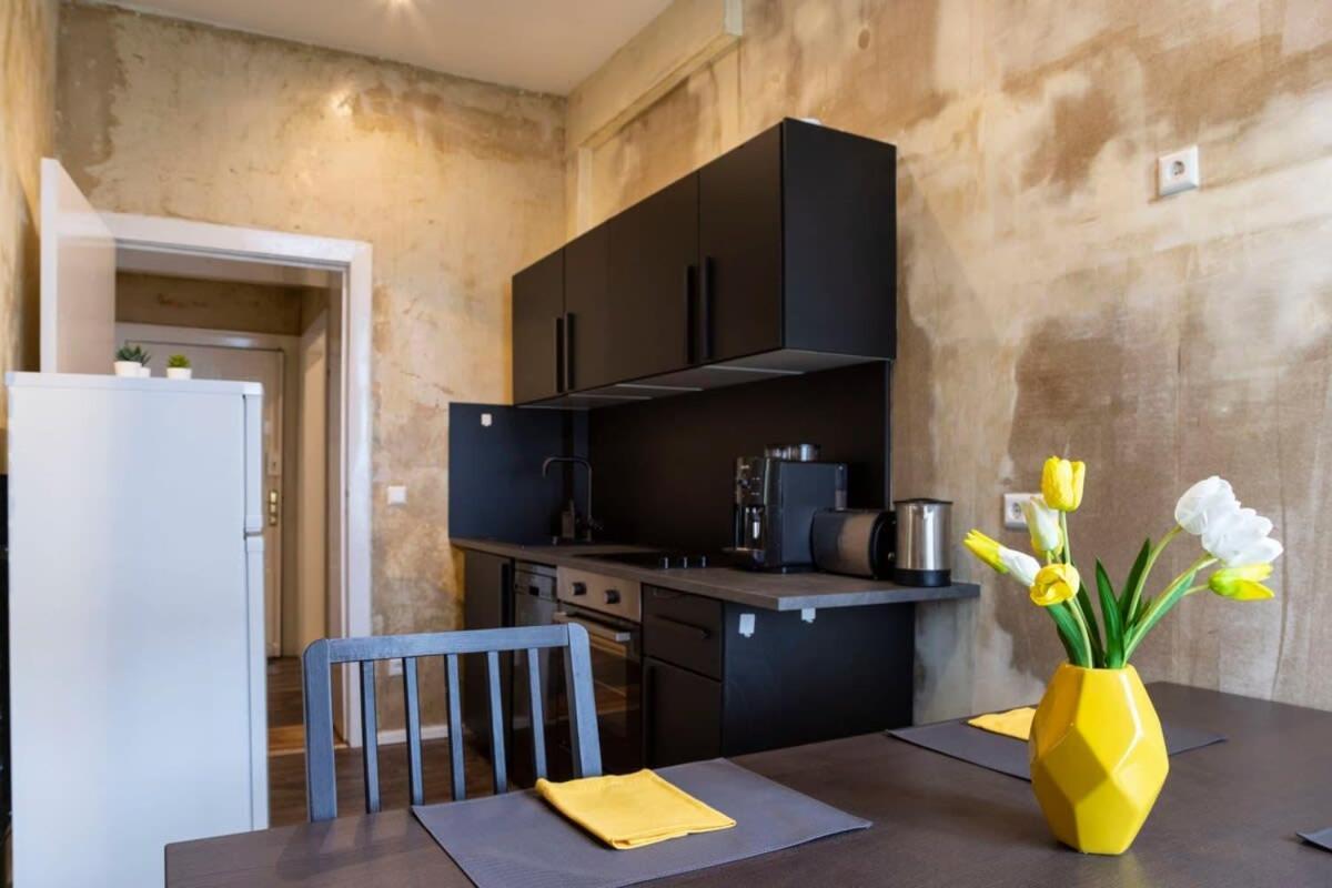 Shabby Chic Plus Self Checkin And Free Street Parking Berlín Exterior foto